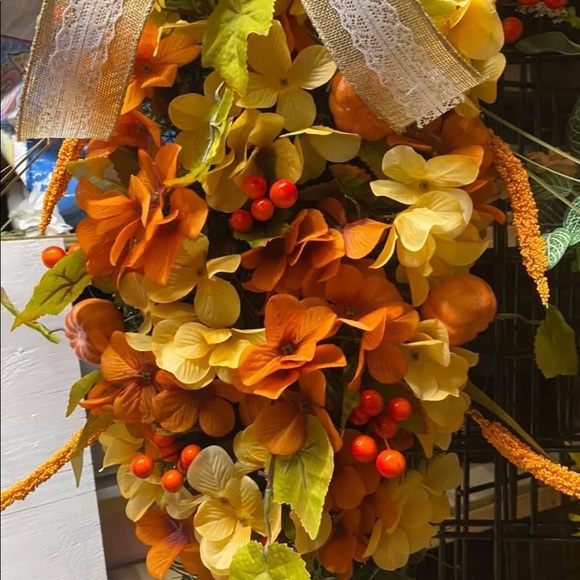 Fall swag - Picture 4 of 5